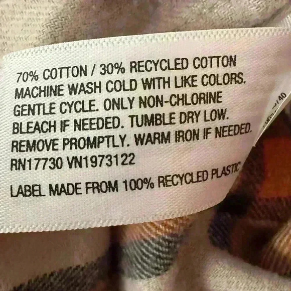 Universal Thread Plaid Top (O5) - Picture 8 of 8